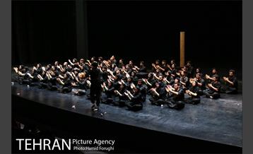 نمایش "من" در پردیس تئاتر تهران (خاوران) 15