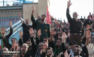 اقامه نماز بر پیکر آقای شهید ایران - 1 69