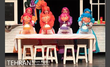 نمایش شاهزاده خانوم بدترکیب‎ 13