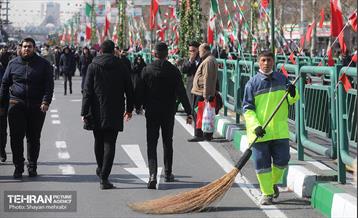 خدمات شهرداری تهران در پایان راهپیمایی ۲۲ بهمن 25