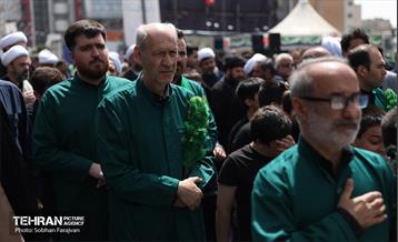 اجتماع صادقیون در فلکه دوم صادقیه 42