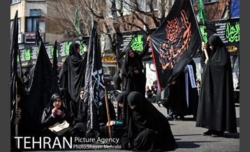 اجتماع عزاداران فاطمی در میدان هفت تیر 22