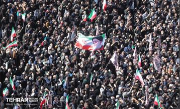 اجتماع مردم تهران در پی شهادت رهبر انقلاب - 2 16