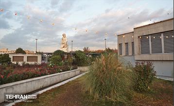 رونمایی از تندیس مولانا در میدان محمدیه 6