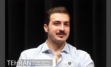 نقد فیلم زیر سقف دودی در فرهنگسرای ارسباران‎ 13