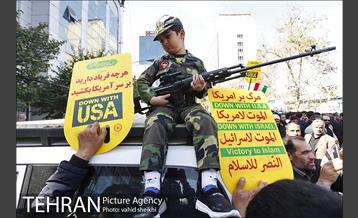 راهپیمایی 13 آبان 12