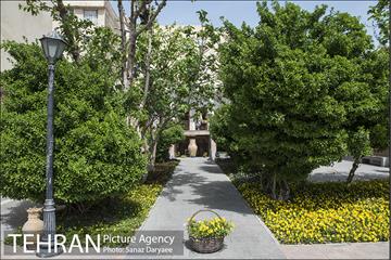 عمارت دبیرالملک 16