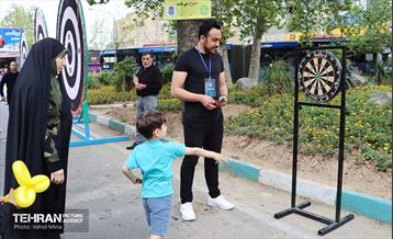 خدمت‌رسانی مواکب منطقه11 به نمازگزاران عید سعید فطر 18