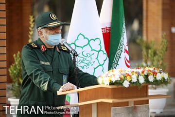 رونمایی از مقبره شهدای گمنام بوستان 22 بهمن 32