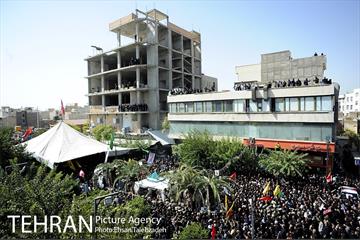 تشییع پیکر مطهر شهید محسن حججی 24
