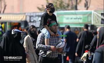 حضور کودکان در مراسم پیاده روی جاماندگان اربعین حسینی(ع) 12