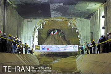 مراسم ورود ماشین حفاری(TBM) به ایستگاه مترو امیرکبیر در خط 6 متروی تهران 1