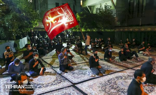 مراسم سوگواری شب دوم آقا اباعبدالله الحسین(ع) در منطقه 8