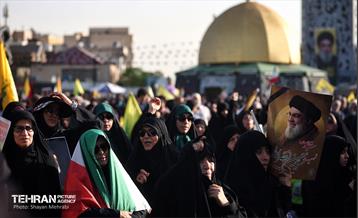 تجمع قدردانی از عملیات وعده صادق ۲ در میدان امام حسین (ع) 4