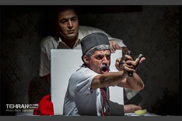 نمایش «تختی در اتاق 23 هتل آتلانتیک» 13