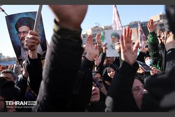 اجتماع مردم تهران در پی شهادت رهبر انقلاب - 1 46
