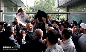 مراسم تشییع پیکر آیت‌الله فاطمی‌نیا 2