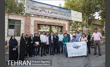 لقمه ی مهربانی در محله خاک سفید‎ 1