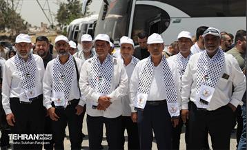 بازدید بیش از ۱۰۰ خانواده شهدای غزه از برج میلاد 33