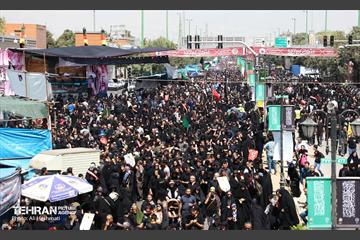 آیین پیاده‌روی جاماندگان اربعین حسینی در مناطق شهرداری تهران 18