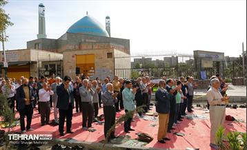 اقامه نماز عید فطر در شهرک اکباتان 15