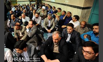 تجدید بیعت شهردار و مدیران شهری با آرمان های حضرت امام خمینی(ره) 27