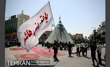 عزاداری ظهر عاشورای حسینی در چهار راه گلوبندک 11