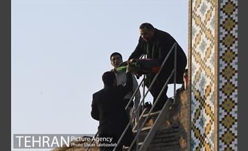 مراسم تعویض پرچم گنبد حرم حضرت عبدالعظیم (ع) 14