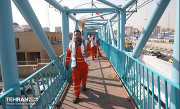 خدمات شهرداری تهران در پایان راهپیمایی ۲۲ بهمن - ۱ 5