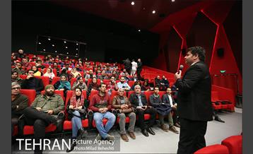 اکران خصوصی سریال نهنگ آبی 13