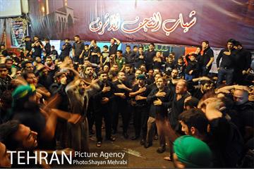 مشعل‌گردانی در دولت آباد تهران 13