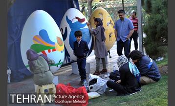 جشنواره تخم مرغ رنگی در بلوار کشاورز 34