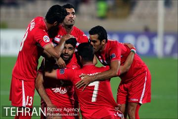 دیدار تیم‌های فوتبال پرسپولیس و الوحده