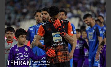 دیدار تیم های استقلال تهران و استقلال خوزستان 37