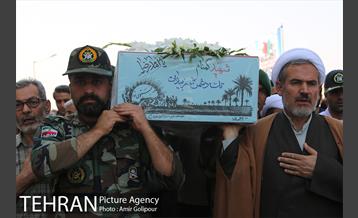 مراسم تشییع پیکر دو شهید گمنام در شهرک چیتگر 2