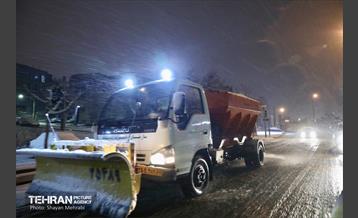بارش برف زمستانی در معابر شمالی پایتخت - 2 23