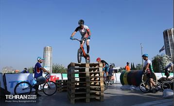 مسابقات دوچرخه سواری «تریال» قهرمانی کشور 16