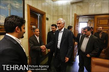 اولین جلسه محمد علی افشانی در دفتر شهردار تهران 2