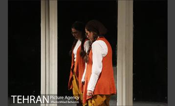 نمایش دشمن مردم‎ 13