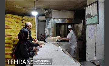 خرید نان سالم 11