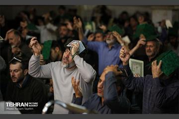 مراسم احیای شب نوزدهم در امامزاده سید جعفر و حمیده خاتون(ع) 6