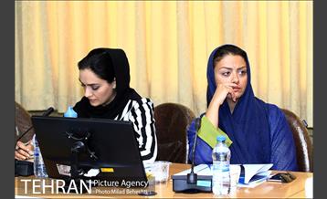 نشست تغییرات اقلیمی با حضور هنرمندان و فعالان محیط زیست‎ 7