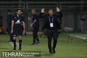 دیدار تیم های استقلال تهران و ذوب آهن اصفهان 13