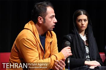 نشست نقد و بررسی فیلم لاک قرمز در فرهنگسرای ارسباران‎ 4