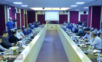 نشست مدیرعامل سازمان حمل و نقل ترافیک با شرکت‌های دانش‌بنیان 12