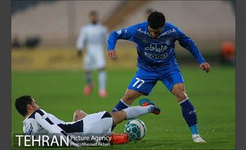 دیدار تیم های فوتبال استقلال تهران و پیکان