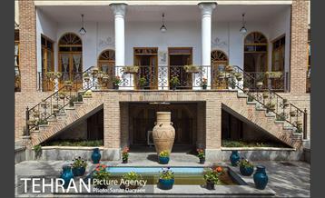 عمارت دبیرالملک 13