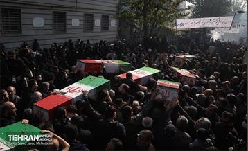 مراسم تشییع پیکرهای ۱۰۰ شهید گمنام 31