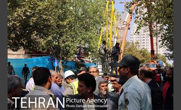 ریزش بخشی از خیابان پیامبر اتوبان ستاری 9