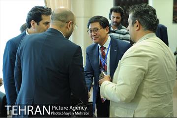 دیدار میهمانان خارجی حاضر در اجلاس جهانی شوراها و شهرداران با رییس مرکز ارتباطات و امور بین الملل شهرداری تهران 25